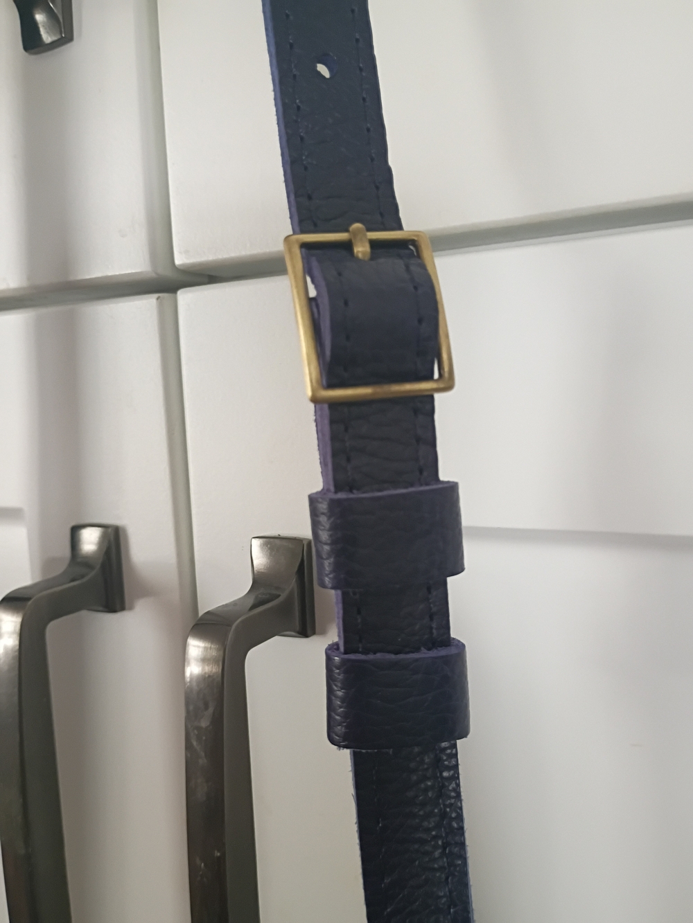 💙Portland Leather Small Rain Drop Cross Body Cobalt Blue w/ Ziipper💙 - Picture 9 of 15